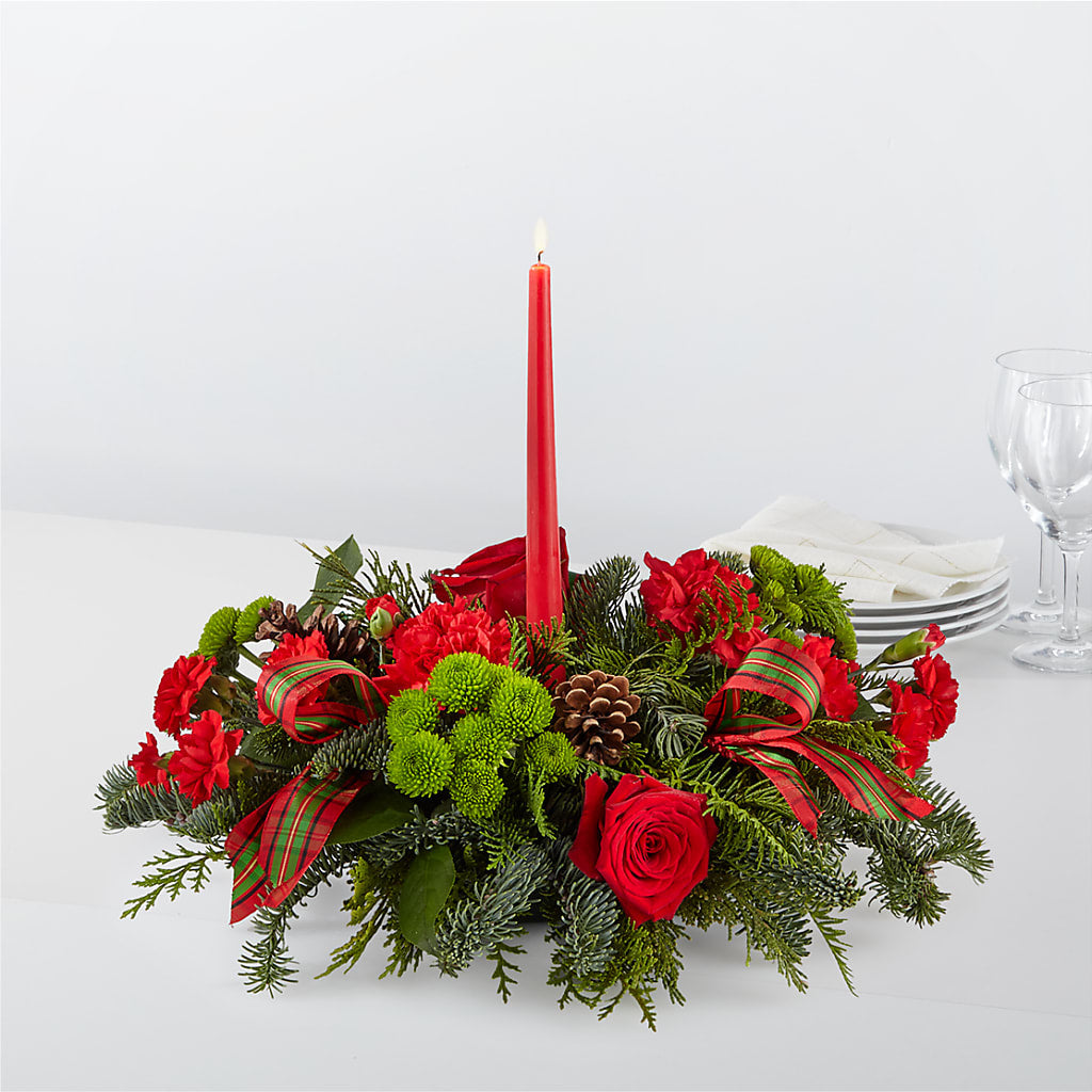 By the Candlelight Centerpiece – North Shore Weddings And Flowers, Kahuku HI