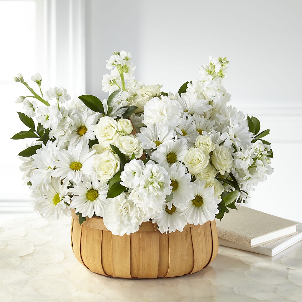 Graceful Garden Basket – North Shore Weddings And Flowers, Kahuku HI