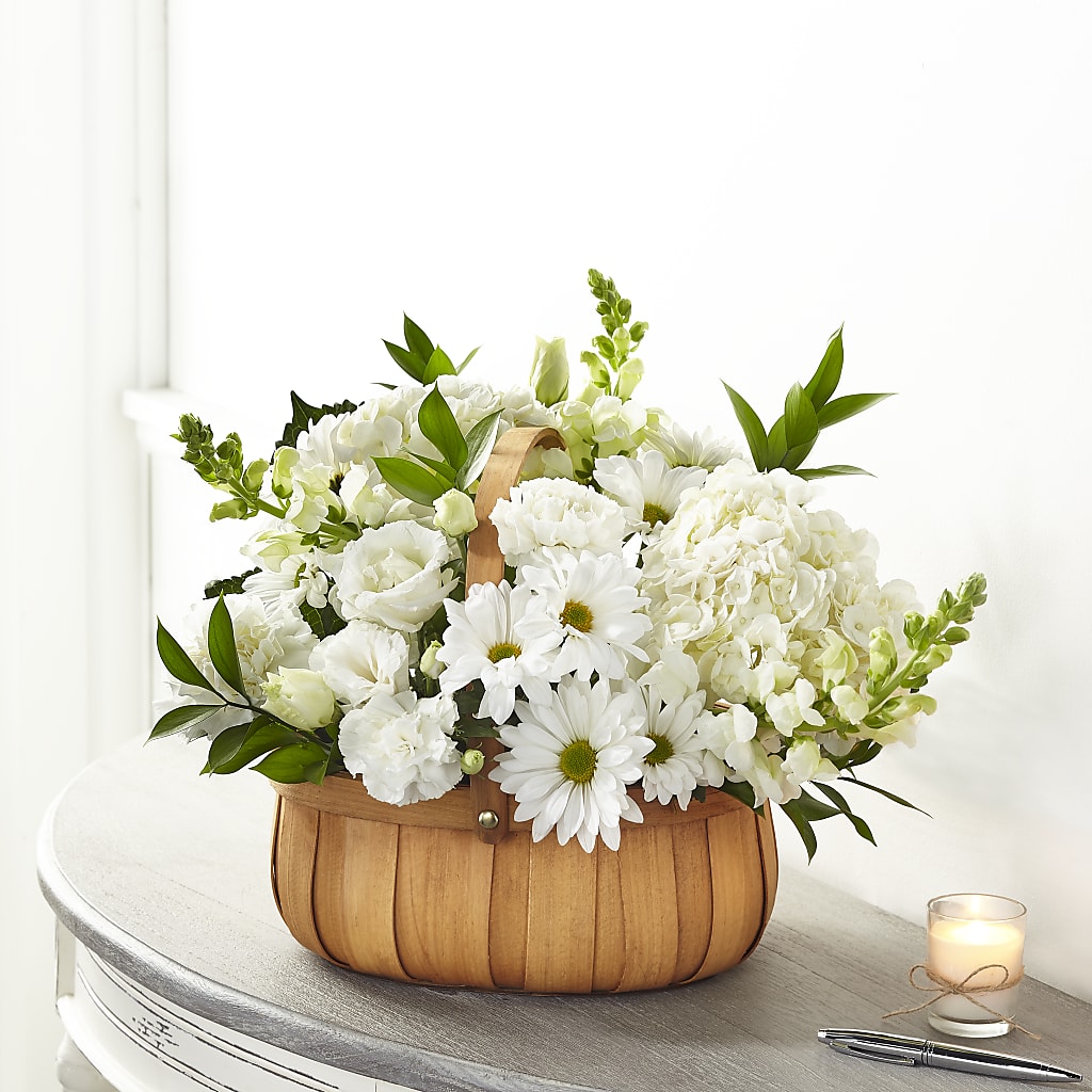 Pure Ivory Basket – North Shore Weddings And Flowers, Kahuku HI