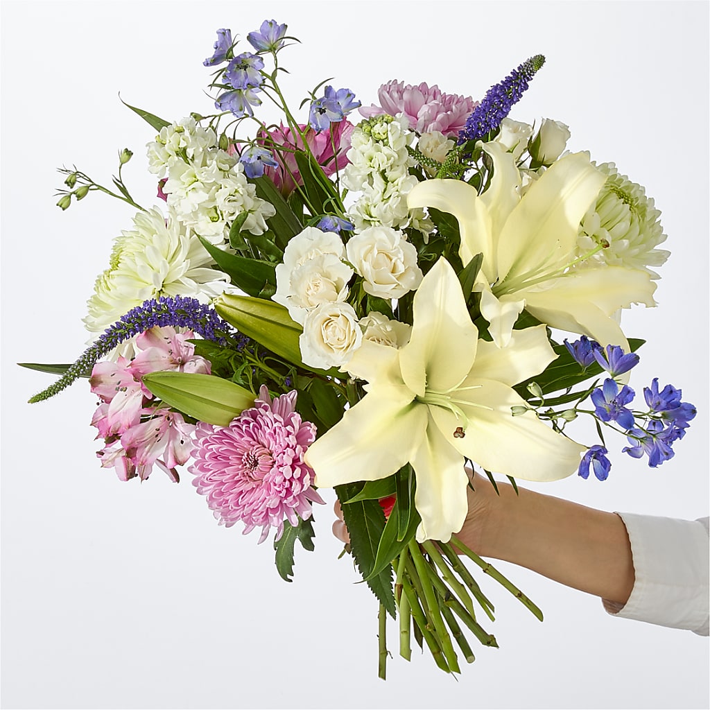 Winter Celebration Bouquet –  North Shore Weddings And Flowers, Kahuku HI