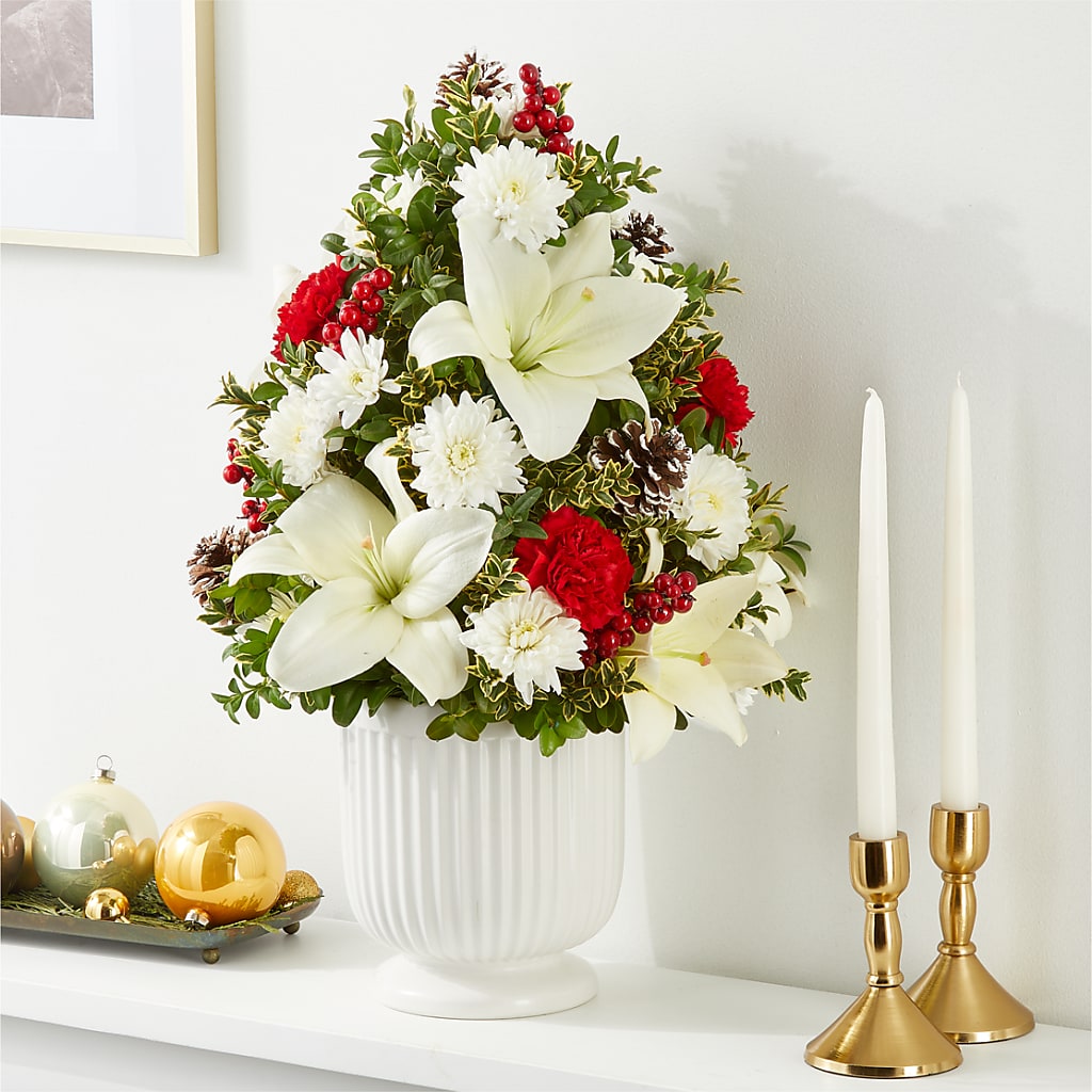 Festive Moments Tree –  North Shore Weddings And Flowers, Kahuku HI