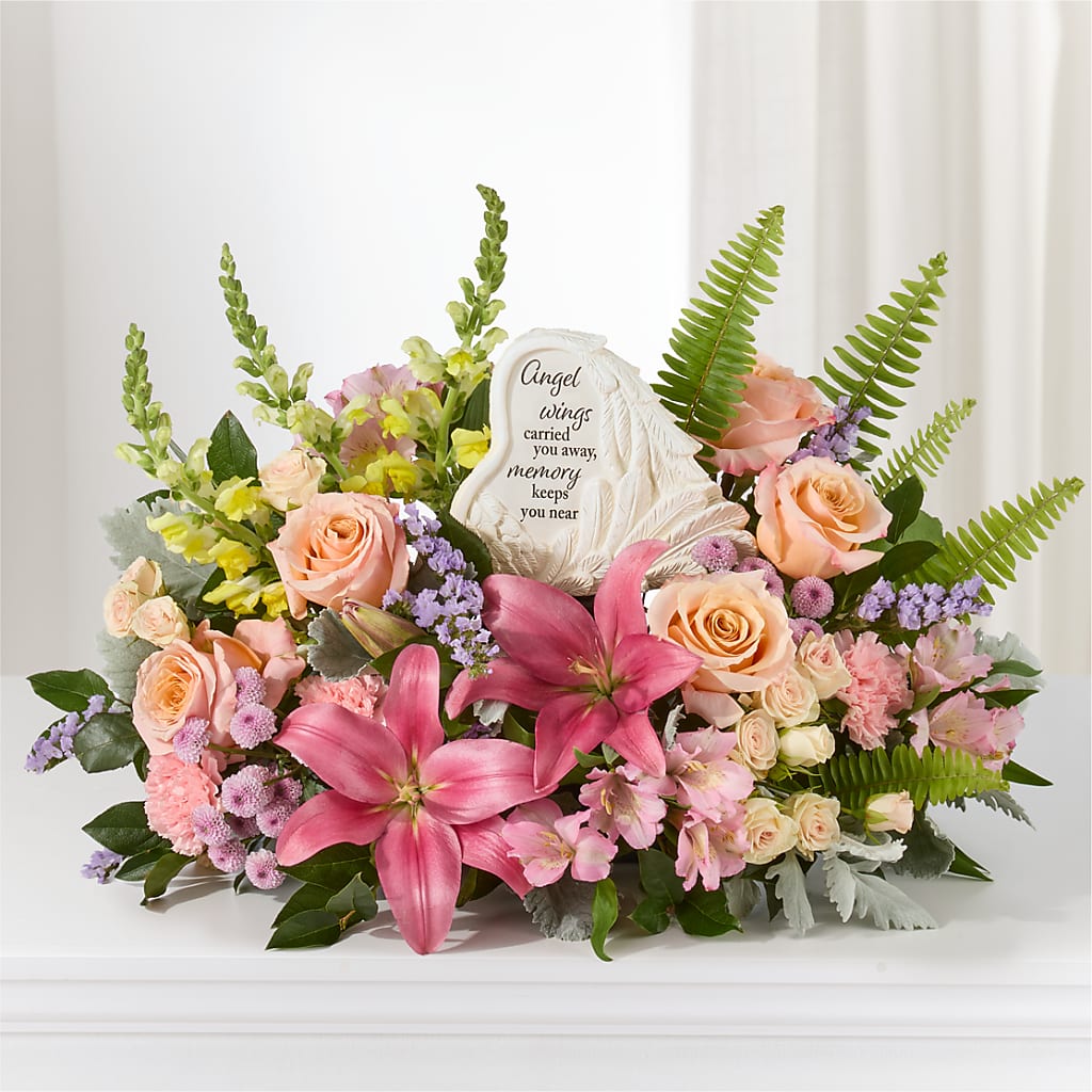 Gentle Light Arrangement –  North Shore Weddings And Flowers, Kahuku HI