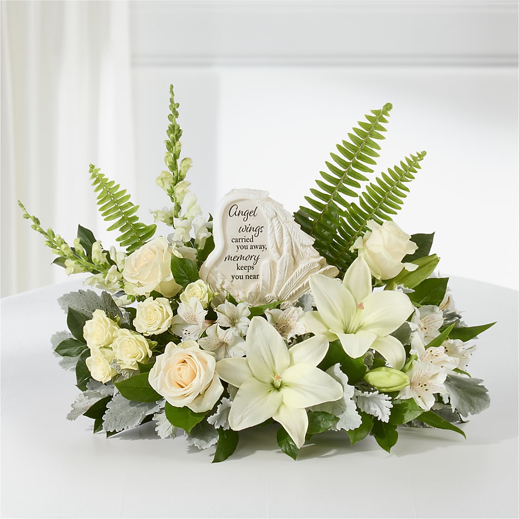 Holding You Close Arrangement –  North Shore Weddings And Flowers, Kahuku HI