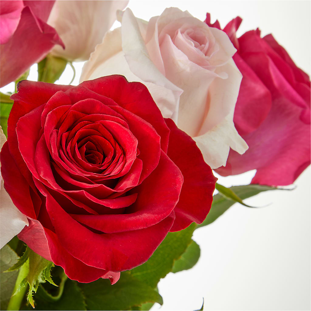 Charming Rose Bouquet –  North Shore Weddings And Flowers, Kahuku HI