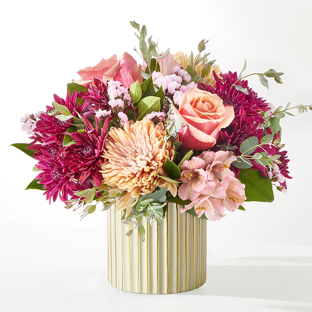 Berry Cobbler Bouquet with Ivory Vase –  North Shore Weddings And Flowers, Kahuku HI