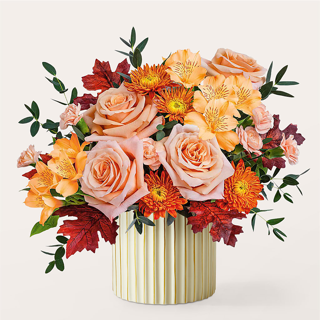 Spiced Latte Bouquet with Ivory Vase –  North Shore Weddings And Flowers, Kahuku HI