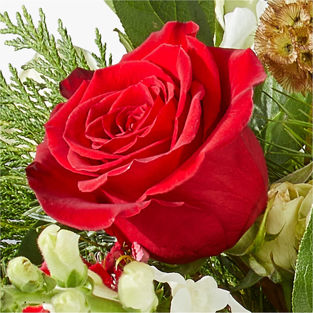 Deck the Halls Bouquet –  North Shore Weddings And Flowers, Kahuku HI