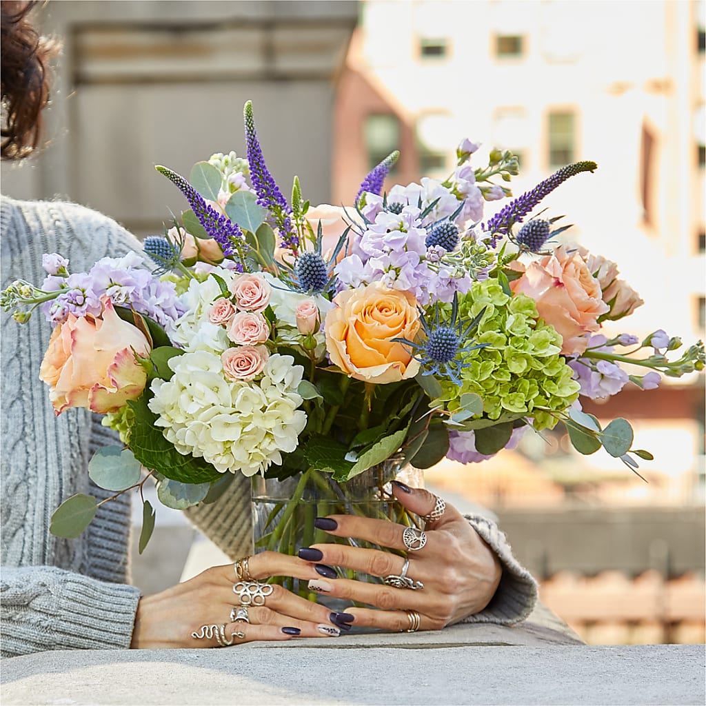 Porch Swing Bouquet –  North Shore Weddings And Flowers, Kahuku HI