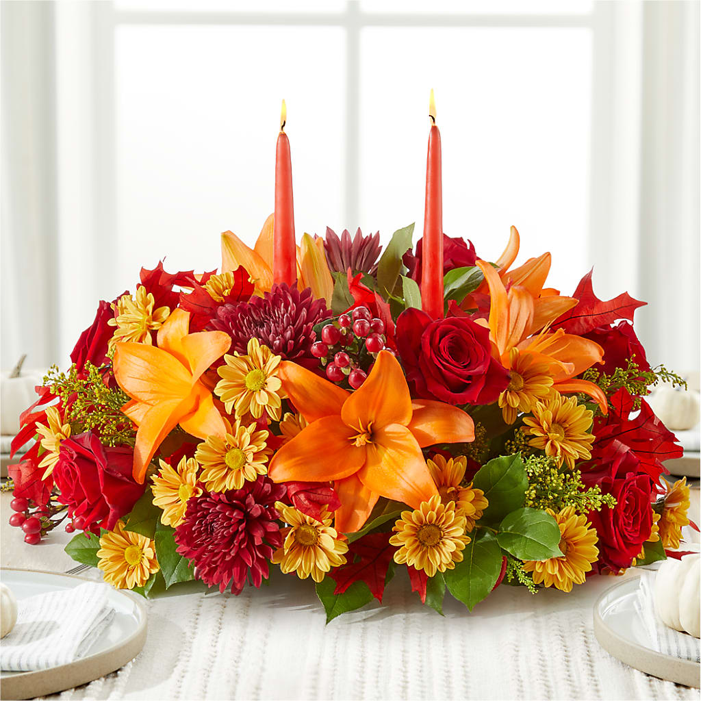 Autumn's Embrace Centerpiece –  North Shore Weddings And Flowers, Kahuku HI