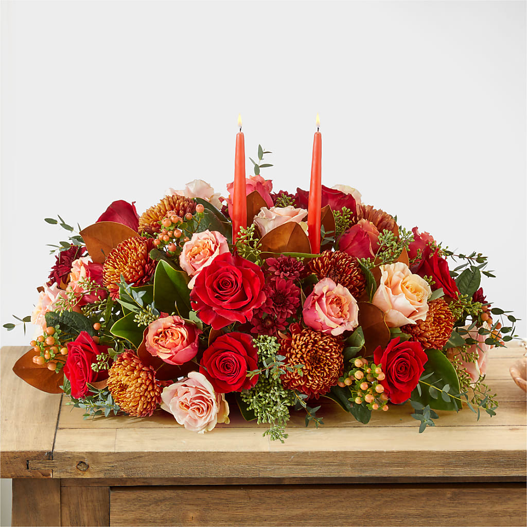Gather Near Centerpiece –  North Shore Weddings And Flowers, Kahuku HI
