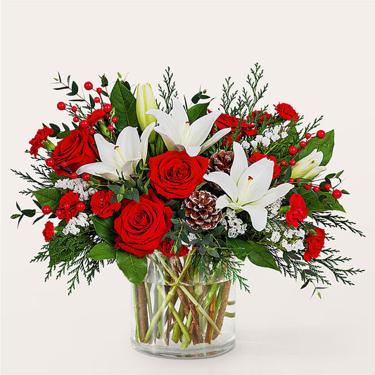Best in Snow Bouquet –  North Shore Weddings And Flowers, Kahuku HI