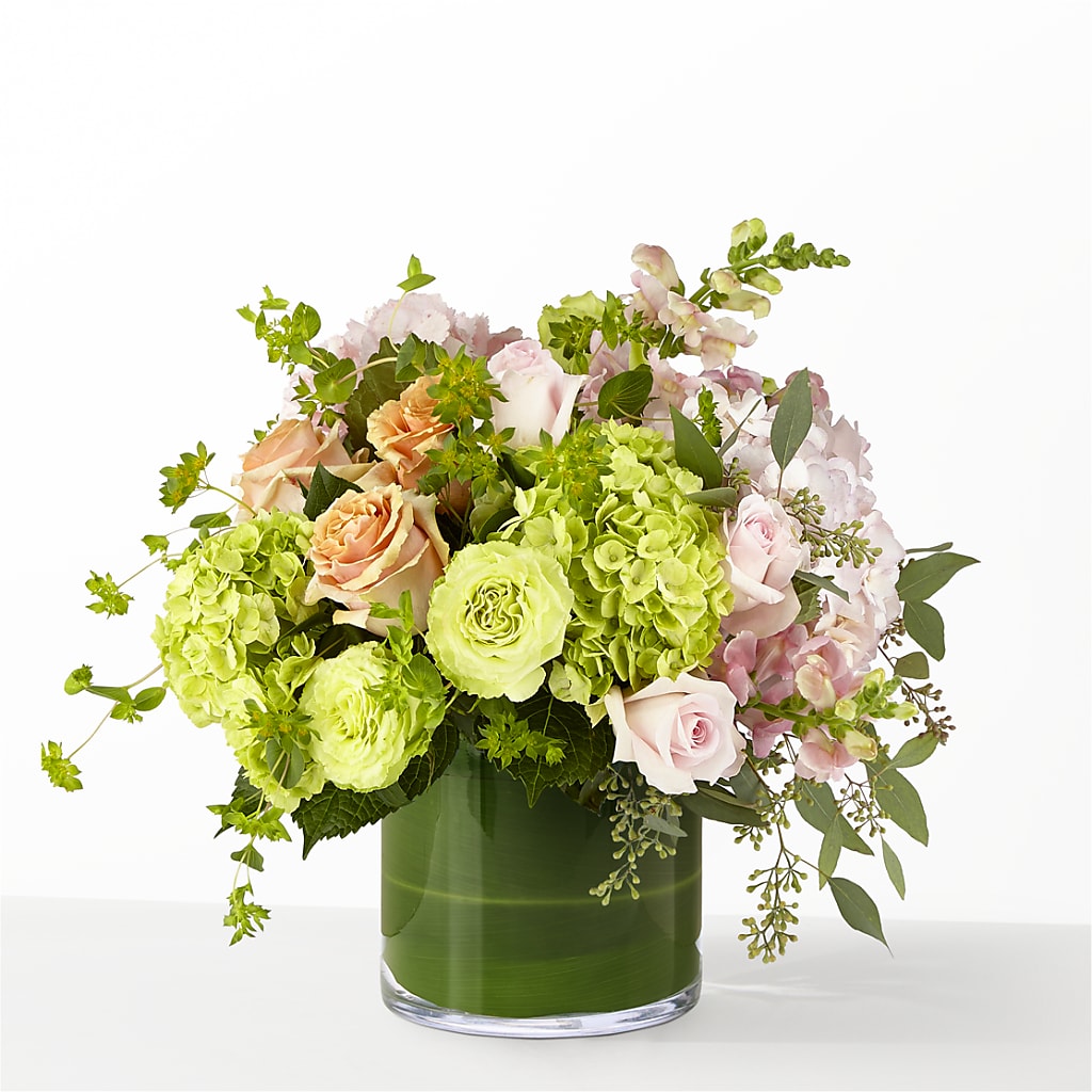 The Art Deco –  North Shore Weddings And Flowers, Kahuku HI