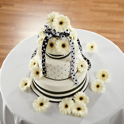 Simple Sophistication Cake Décor –  North Shore Weddings And Flowers, Kahuku HI